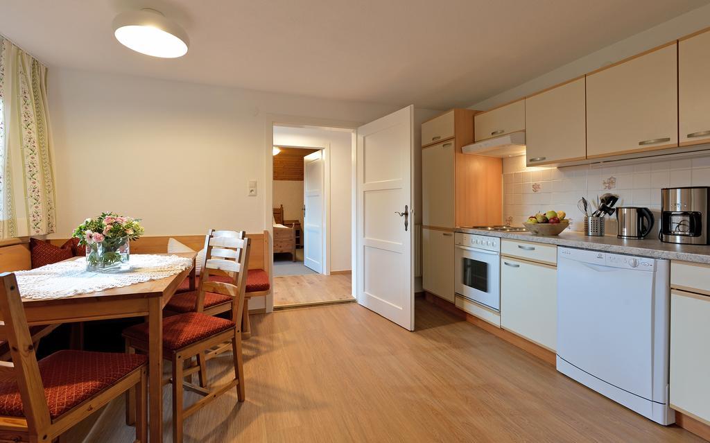 דירות הארט אים זילרטל Haus Sonnenschein חדר תמונה