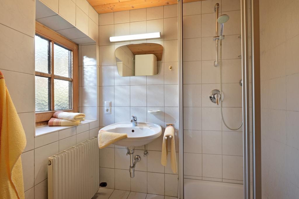 דירות הארט אים זילרטל Haus Sonnenschein חדר תמונה